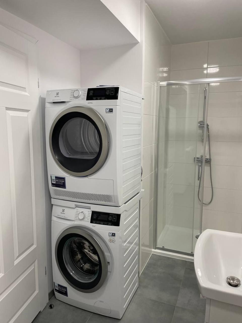 Wesola Apartments Краков Экстерьер фото